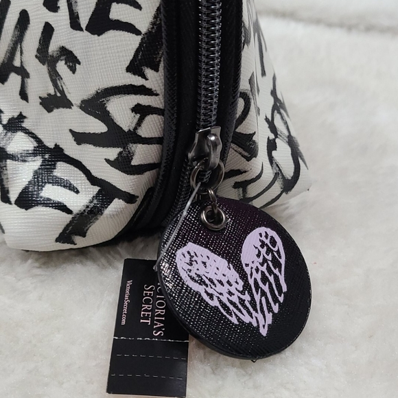 Victoria's Secret Makeup Bag - Picture 3 of 8